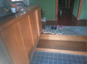 福山市伊勢丘、中古一戸建ての玄関画像です