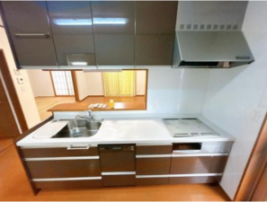 福山市向陽町、中古一戸建てのキッチン画像です