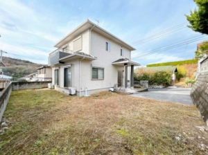 福山市向陽町、中古一戸建ての外観画像です