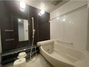 福山市南蔵王町、マンションの風呂画像です