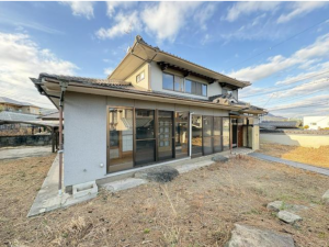 福山市、中古一戸建ての外観画像です