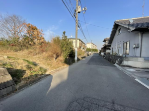 福山市能島、土地の前面道路を含む現地写真画像です