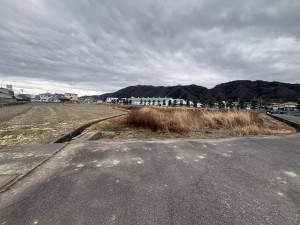 福山市駅家町大字江良、土地の画像です