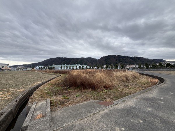 福山市駅家町大字江良、土地の画像です