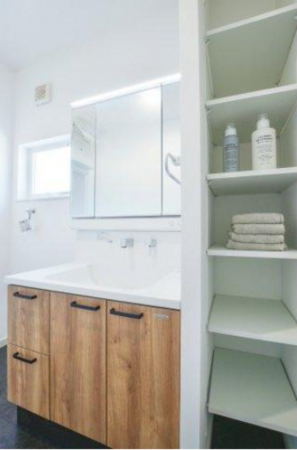 福山市、新築一戸建ての洗面画像です