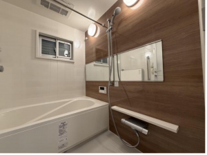 福山市東桜町、マンションの風呂画像です