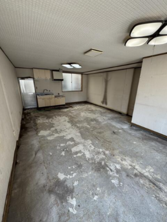 福山市野上町、中古一戸建ての居間画像です