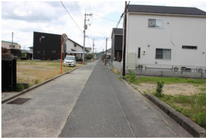 府中市高木町、土地の前面道路を含む現地写真画像です