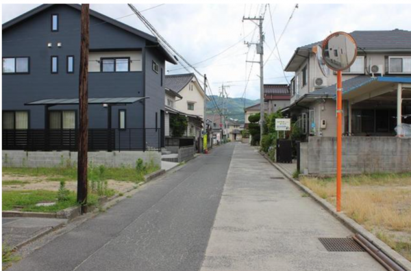 府中市高木町、土地の前面道路を含む現地写真画像です