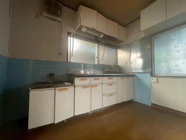 福山市千代田町、中古一戸建てのキッチン画像です