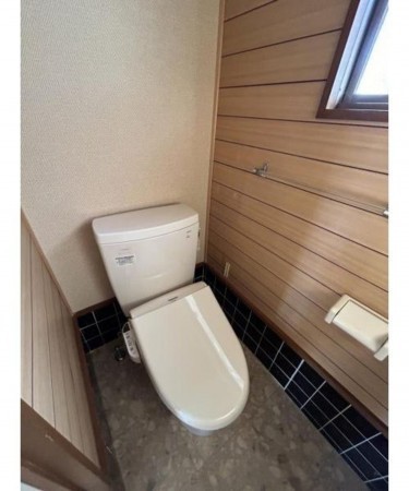 福山市神辺町字道上、中古一戸建てのトイレ画像です