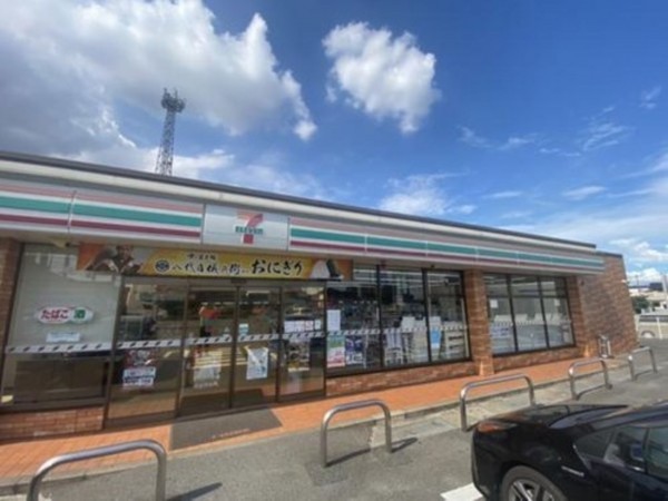 福山市神辺町字道上、中古一戸建てのコンビニ画像です