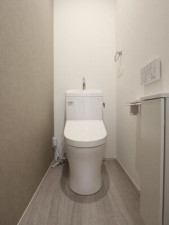 福山市能島、中古一戸建てのトイレ画像です