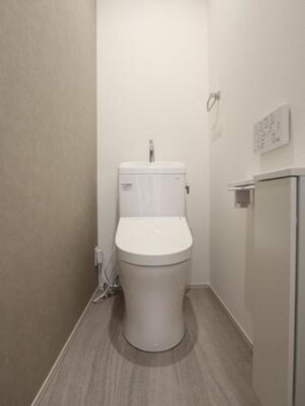 福山市能島、中古一戸建てのトイレ画像です