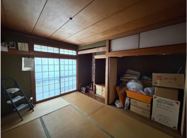 福山市御幸町大字中津原、中古一戸建ての居間画像です