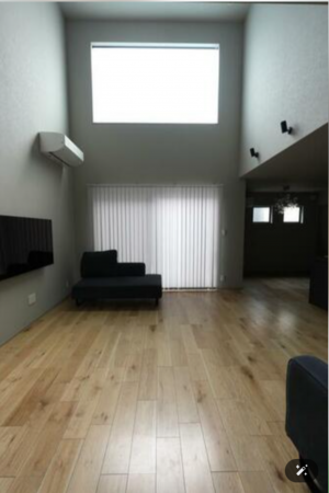 福山市、中古一戸建ての居間画像です