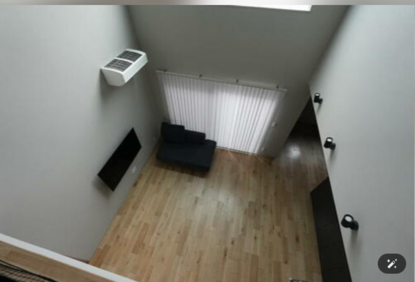 福山市、中古一戸建ての居間画像です