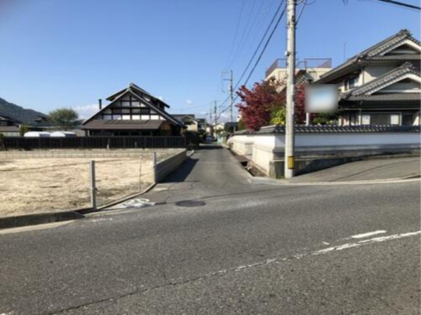 福山市御幸町大字森脇、土地の前面道路を含む現地写真画像です