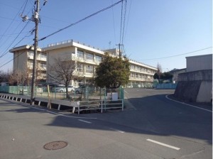 福山市坪生町、新築一戸建ての小学校画像です