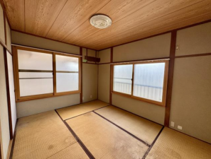 福山市東川口町、中古一戸建ての居間画像です