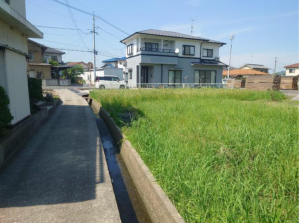 福山市御幸町大字中津原、土地の前面道路を含む現地写真画像です