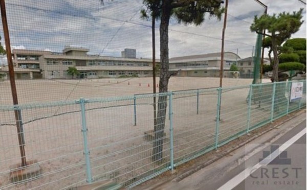 福山市川口町、土地の小学校画像です