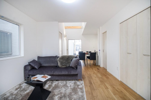 福山市春日町、新築一戸建ての居間画像です