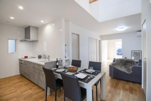 福山市春日町、新築一戸建てのキッチン画像です