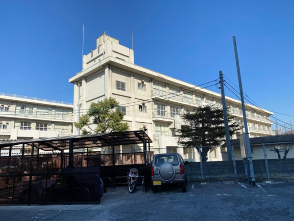 福山市春日町、新築一戸建ての小学校画像です