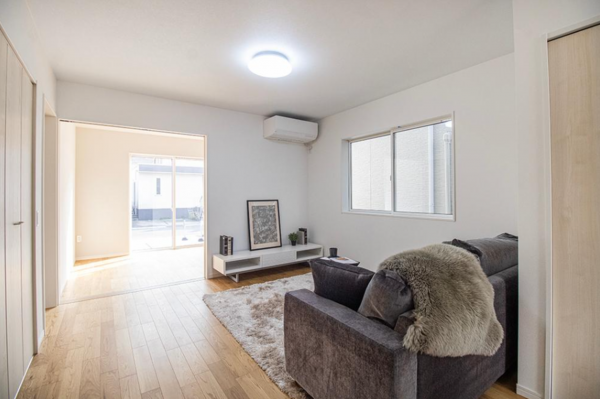 福山市春日町、新築一戸建ての居間画像です