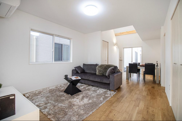 福山市春日町、新築一戸建ての居間画像です