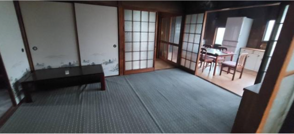 福山市新市町大字戸手、中古一戸建ての居間画像です