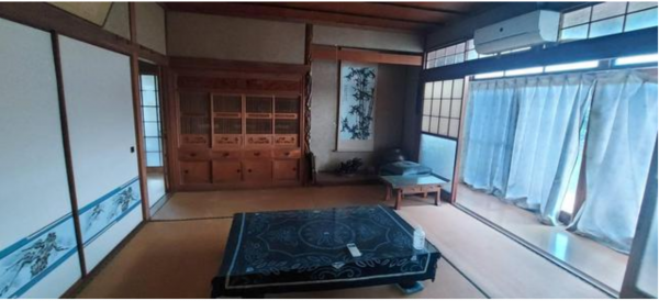 福山市新市町大字戸手、中古一戸建ての居間画像です