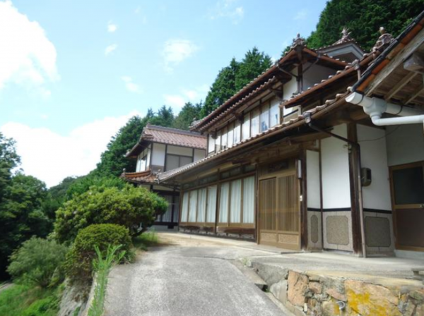 府中市上下町有福、中古一戸建ての外観画像です