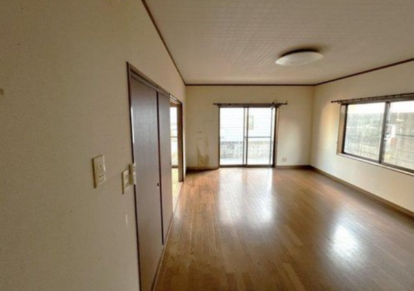 福山市坪生町、中古一戸建ての内装画像です