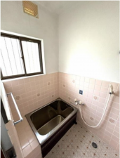 福山市水呑町、中古一戸建ての風呂画像です