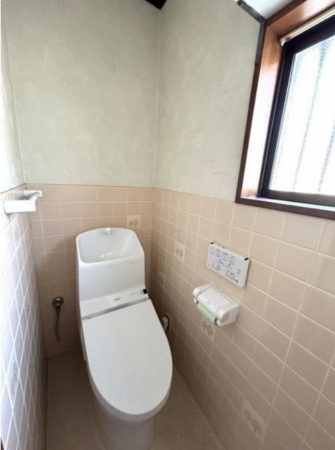 福山市水呑町、中古一戸建てのトイレ画像です