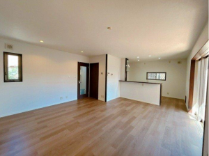 福山市川口町、中古一戸建ての居間画像です
