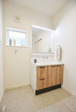 福山市川口町、新築一戸建ての洗面画像です