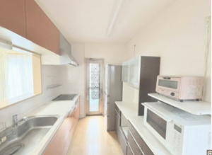 福山市春日町浦上、中古一戸建てのキッチン画像です