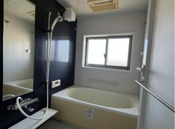 福山市南蔵王町、マンションの風呂画像です