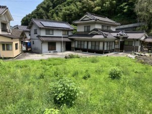 府中市父石町、土地の前面道路を含む現地写真画像です