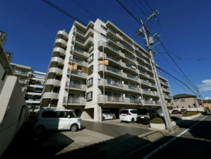 福山市沖野上町、マンションの画像です