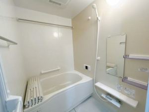 福山市沖野上町、マンションの風呂画像です