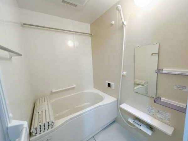 福山市沖野上町、マンションの風呂画像です