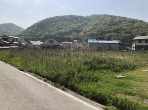 福山市、土地の前面道路を含む現地写真画像です