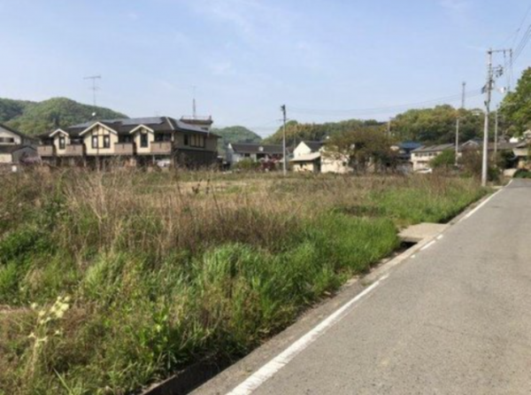 福山市、土地の前面道路を含む現地写真画像です