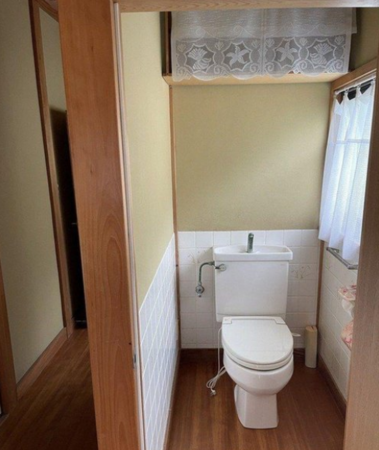 福山市駅家町大字中島、中古一戸建てのトイレ画像です