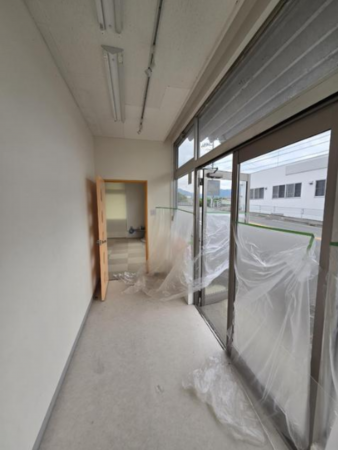 府中市中須町、収益物件/住宅付店舗の玄関画像です