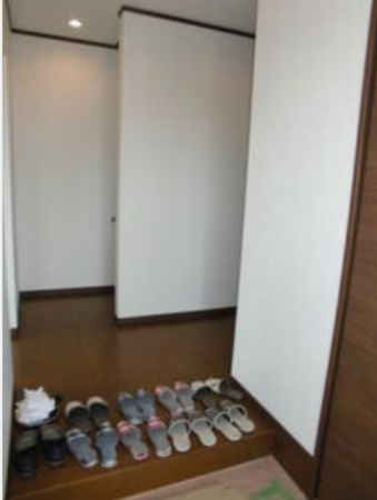 福山市御幸町大字中津原、中古一戸建ての玄関画像です